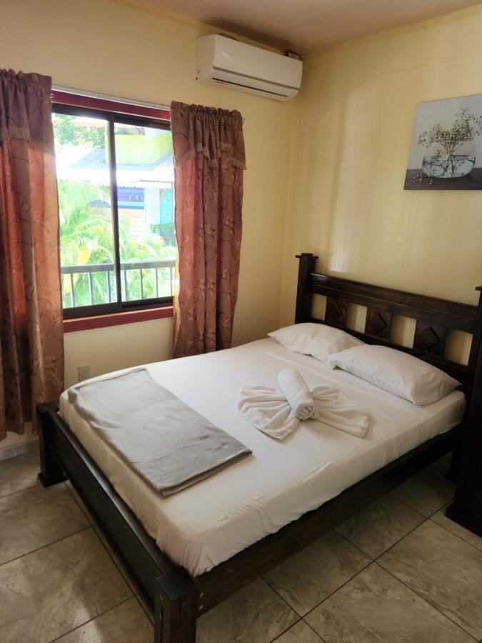 Family Hotel Puerto Viejo de Talamanca Ngoại thất bức ảnh