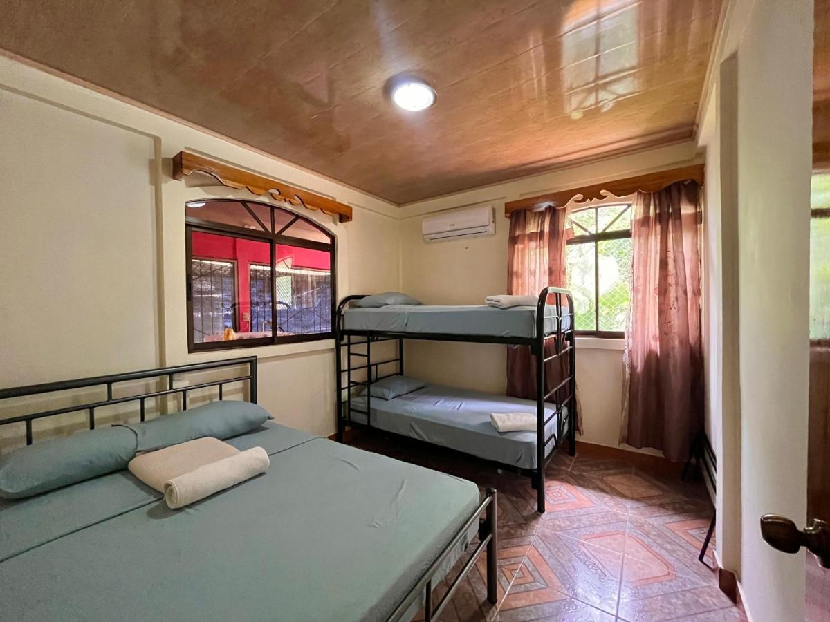 Family Hotel Puerto Viejo de Talamanca Ngoại thất bức ảnh