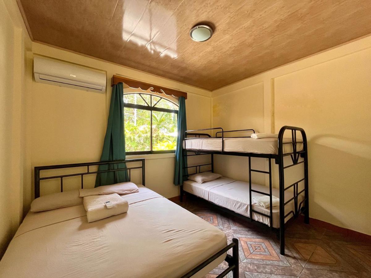 Family Hotel Puerto Viejo de Talamanca Ngoại thất bức ảnh