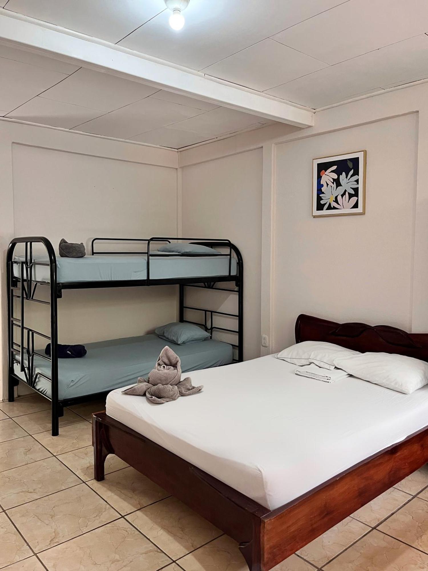 Family Hotel Puerto Viejo de Talamanca Ngoại thất bức ảnh