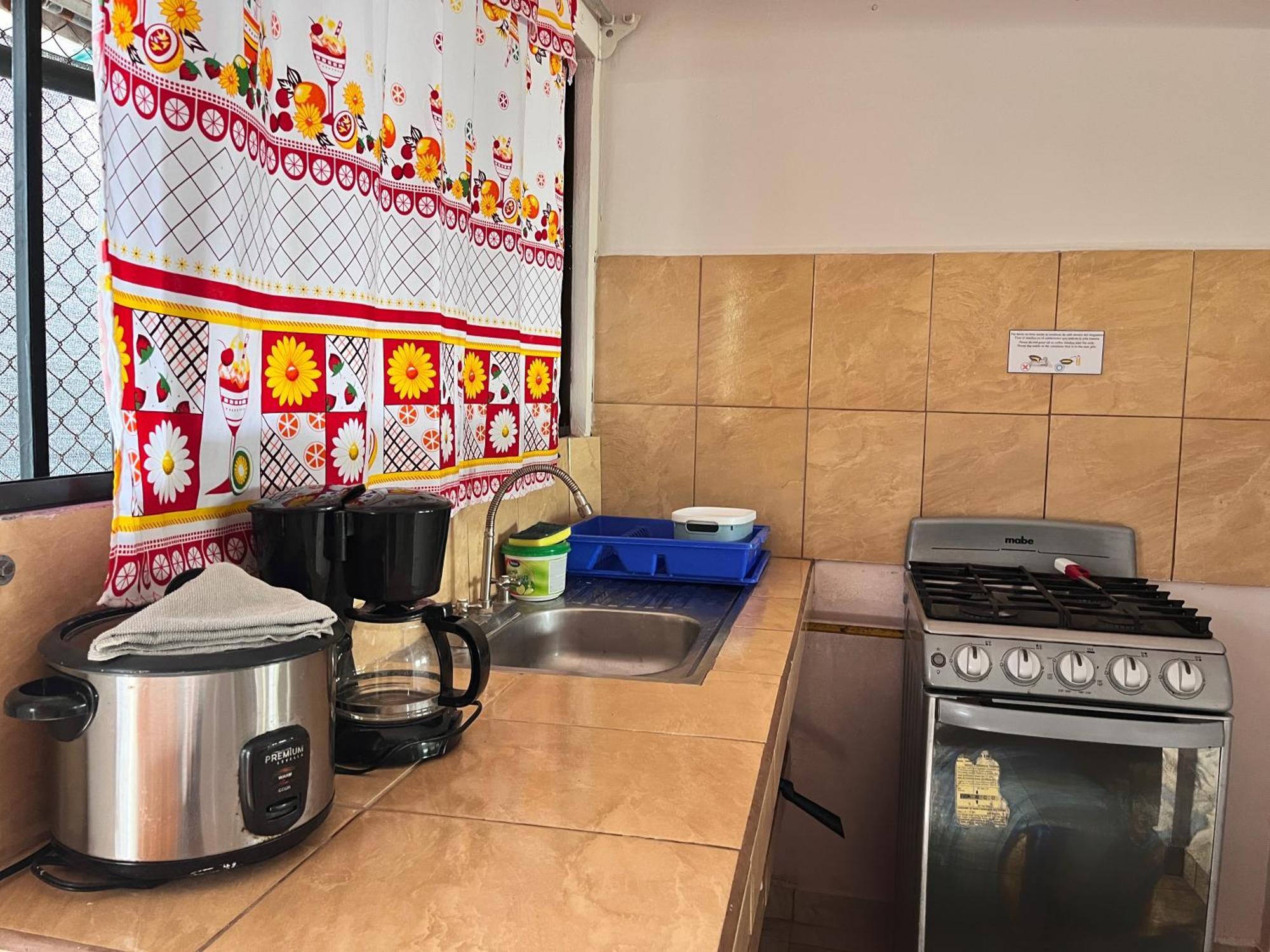 Family Hotel Puerto Viejo de Talamanca Ngoại thất bức ảnh
